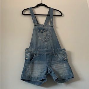 Overall shorts